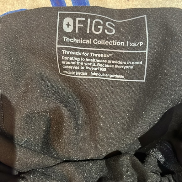 FIGS Black Sierra - Jogger Scrub Pant - Picture 3 of 4